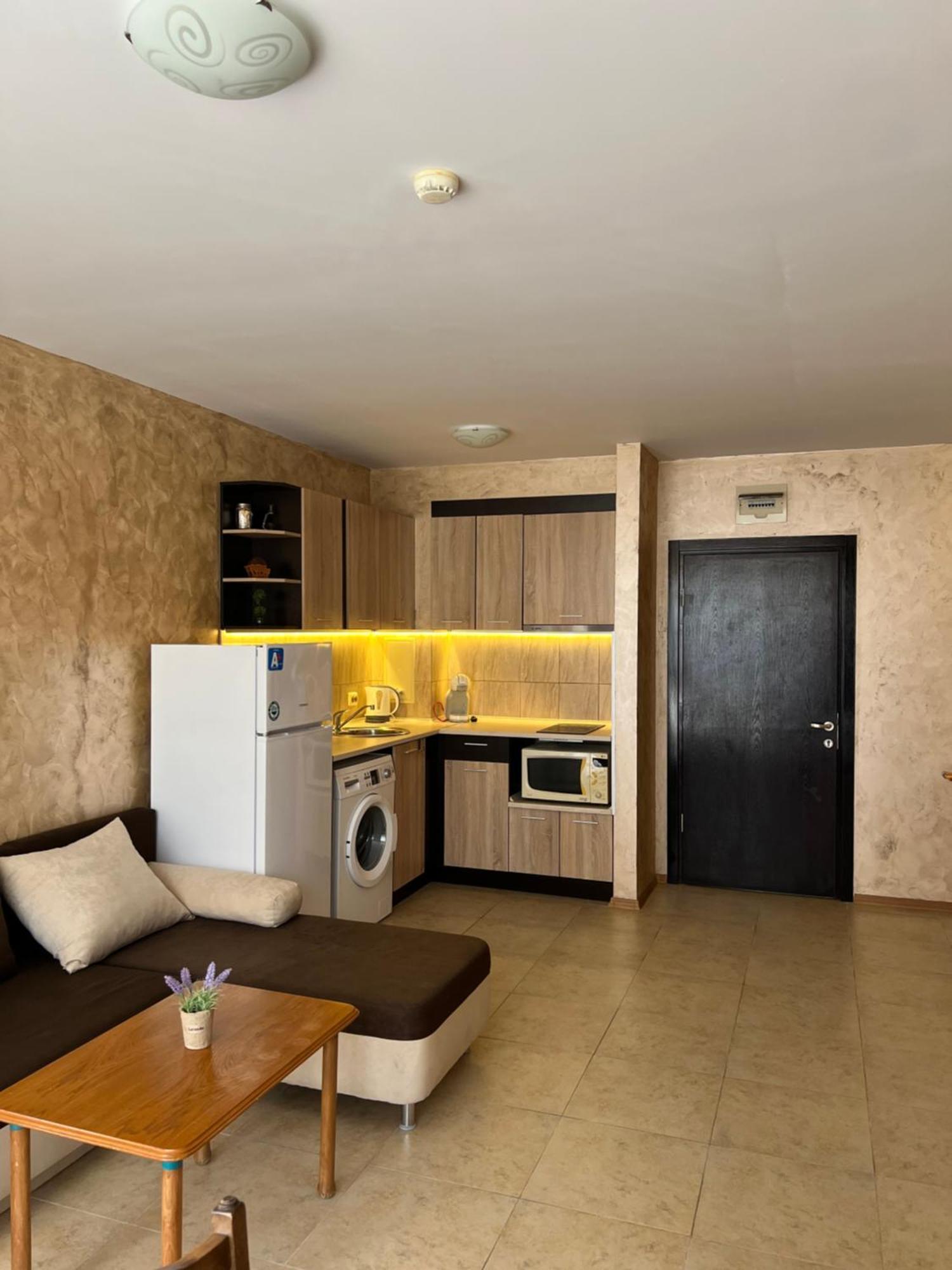 Apartment Robinson Beach Elenite First Line Sveti Vlas Buitenkant foto